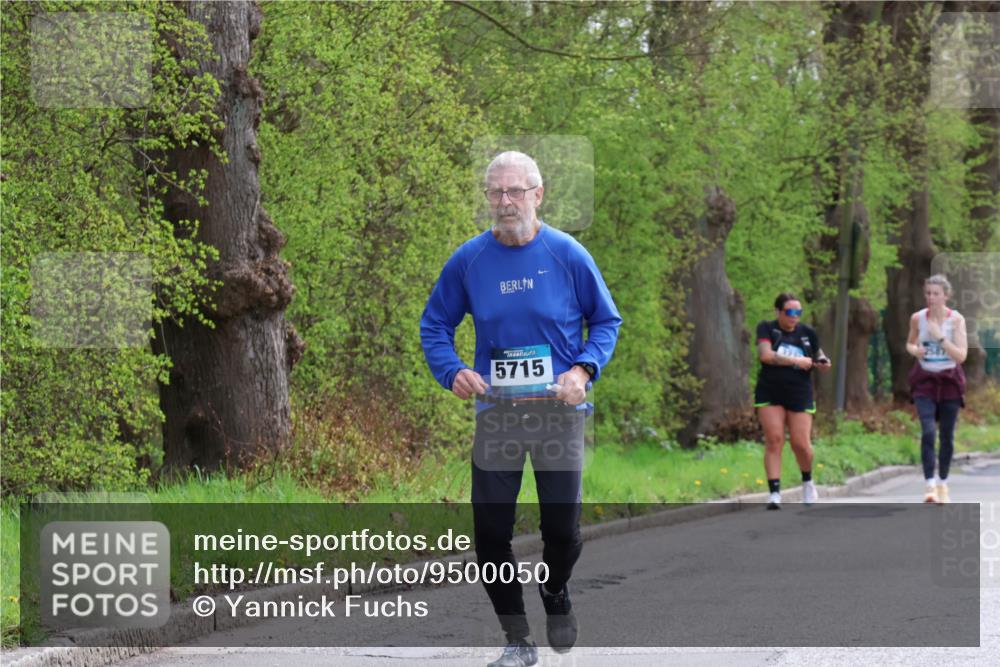 12.04.2026 - 45. Internationalen Wilhelmsburger Insellauf Yannick Fuchs http://msf.ph/oto/9500050 12.04.2026 13:16:23 Laufen 5715 meine-sportfotos.de