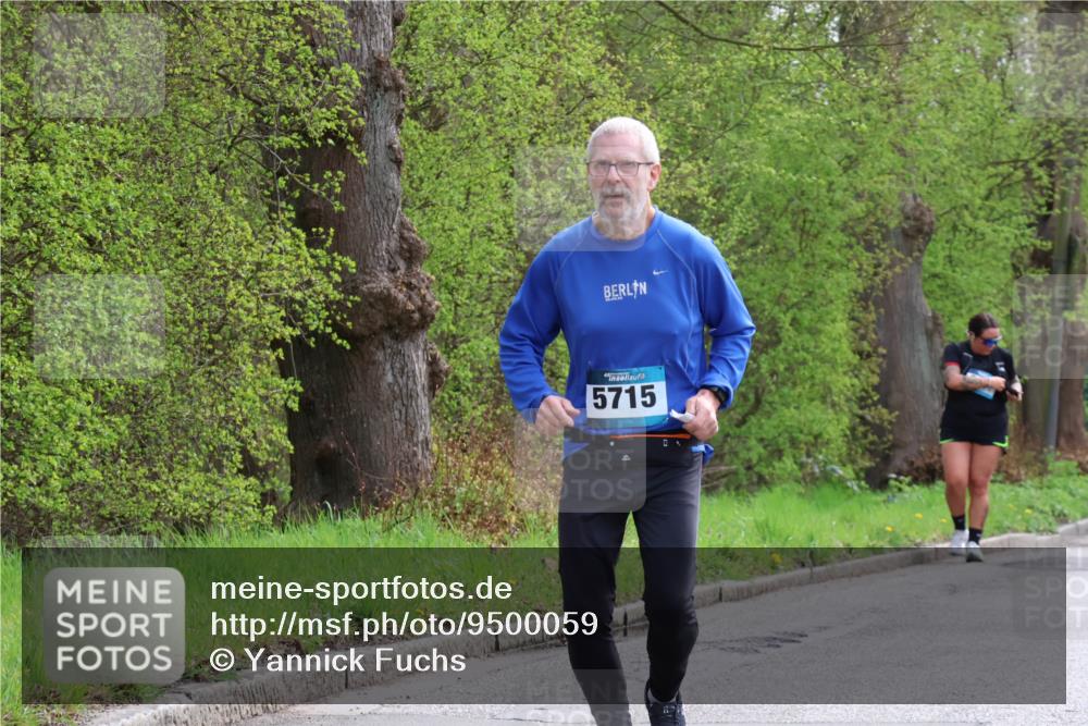 12.04.2026 - 45. Internationalen Wilhelmsburger Insellauf Yannick Fuchs http://msf.ph/oto/9500059 12.04.2026 13:16:23 Laufen 5715 meine-sportfotos.de