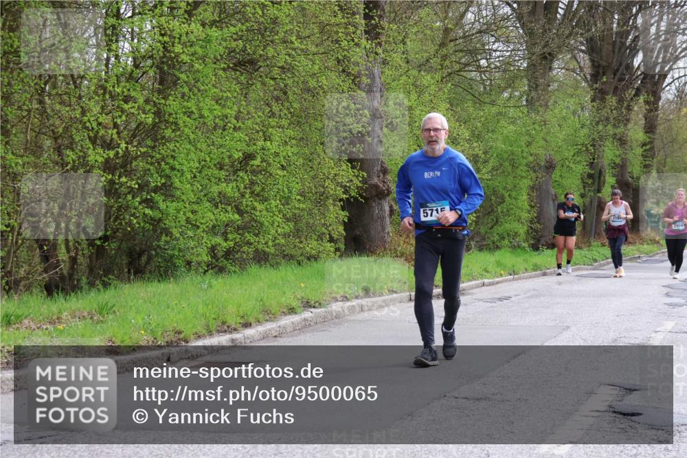 12.04.2026 - 45. Internationalen Wilhelmsburger Insellauf Yannick Fuchs http://msf.ph/oto/9500065 12.04.2026 13:16:24 Laufen 5715, 258, 2909 meine-sportfotos.de