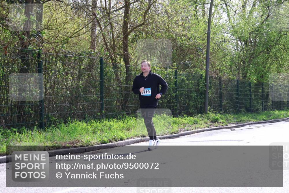 12.04.2026 - 45. Internationalen Wilhelmsburger Insellauf Yannick Fuchs http://msf.ph/oto/9500072 12.04.2026 11:09:29 Laufen 5719 meine-sportfotos.de