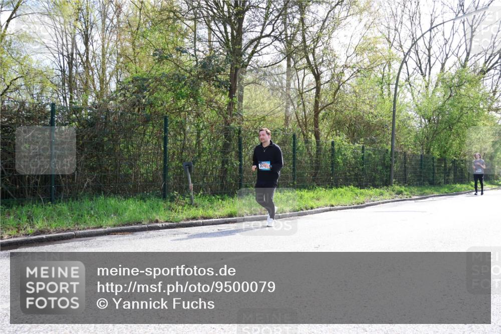 12.04.2026 - 45. Internationalen Wilhelmsburger Insellauf Yannick Fuchs http://msf.ph/oto/9500079 12.04.2026 11:09:30 Laufen  meine-sportfotos.de