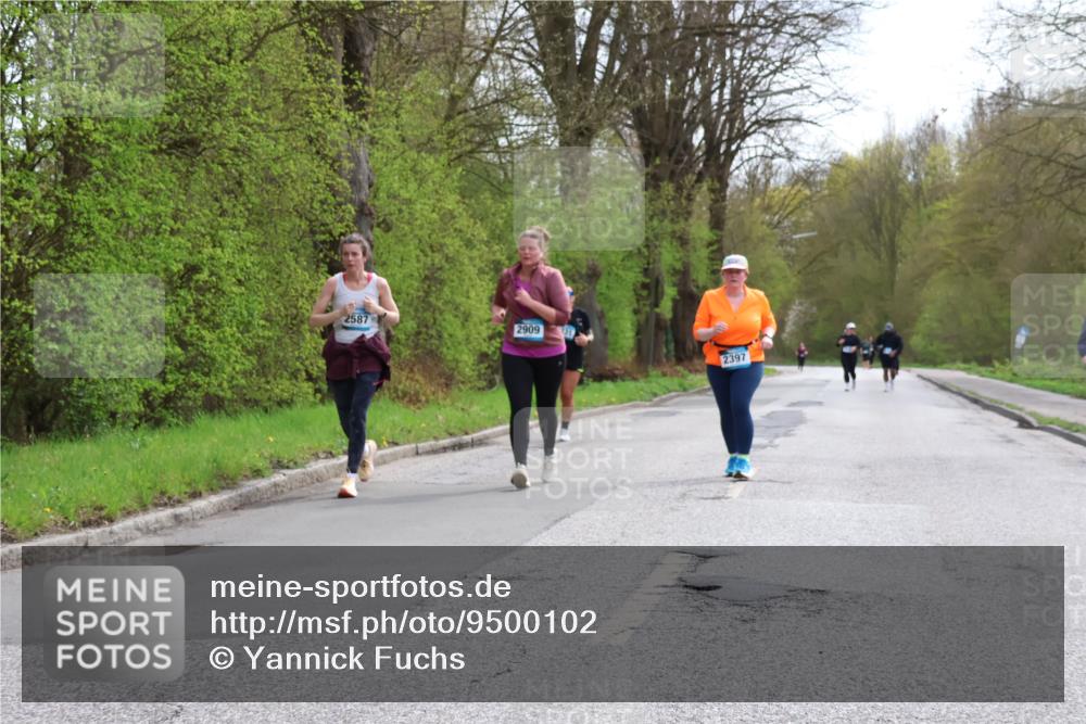 12.04.2026 - 45. Internationalen Wilhelmsburger Insellauf Yannick Fuchs http://msf.ph/oto/9500102 12.04.2026 13:16:31 Laufen 2587, 2909, 2397 meine-sportfotos.de