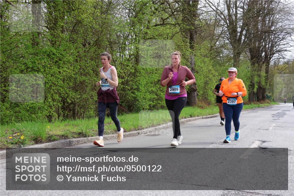 12.04.2026 - 45. Internationalen Wilhelmsburger Insellauf Yannick Fuchs http://msf.ph/oto/9500122 12.04.2026 13:16:34 Laufen 2587, 2909, 2397 meine-sportfotos.de