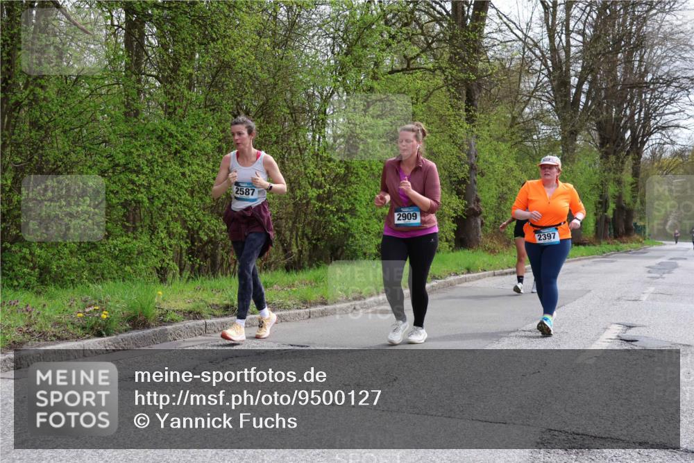 12.04.2026 - 45. Internationalen Wilhelmsburger Insellauf Yannick Fuchs http://msf.ph/oto/9500127 12.04.2026 13:16:34 Laufen 2587, 2909, 2397 meine-sportfotos.de