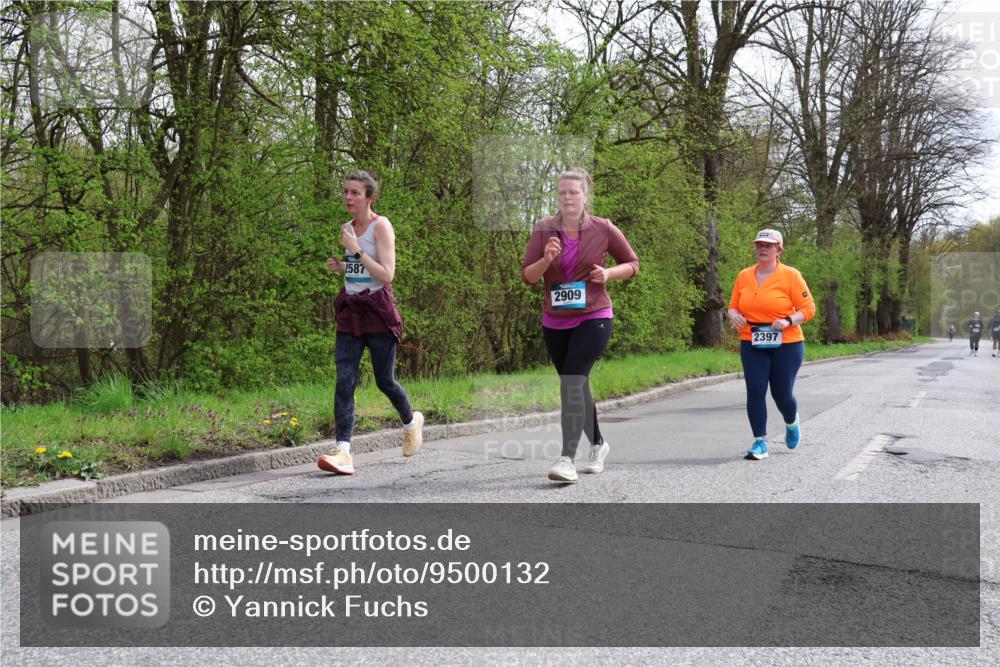 12.04.2026 - 45. Internationalen Wilhelmsburger Insellauf Yannick Fuchs http://msf.ph/oto/9500132 12.04.2026 13:16:34 Laufen 2587, 2909, 2397 meine-sportfotos.de