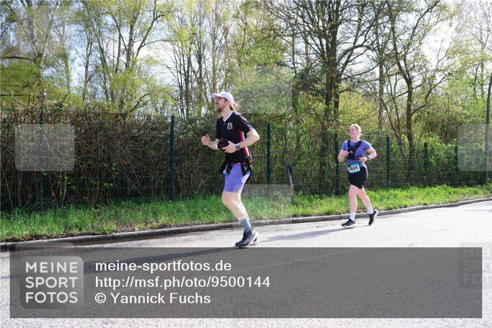 12.04.2026 - 45. Internationalen Wilhelmsburger Insellauf Yannick Fuchs http://msf.ph/oto/9500144 12.04.2026 11:09:44 Laufen 3689 meine-sportfotos.de