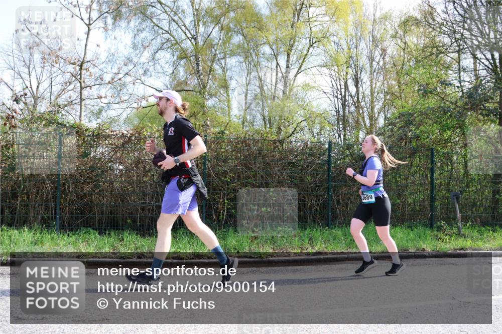 12.04.2026 - 45. Internationalen Wilhelmsburger Insellauf Yannick Fuchs http://msf.ph/oto/9500154 12.04.2026 11:09:45 Laufen 3689 meine-sportfotos.de