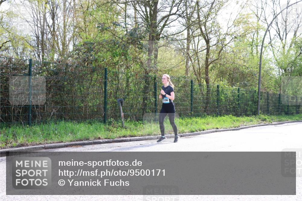 12.04.2026 - 45. Internationalen Wilhelmsburger Insellauf Yannick Fuchs http://msf.ph/oto/9500171 12.04.2026 11:09:53 Laufen 3196 meine-sportfotos.de