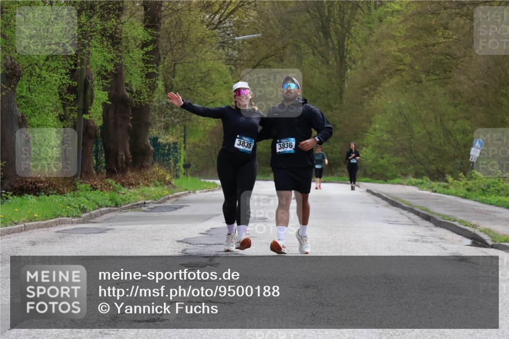 12.04.2026 - 45. Internationalen Wilhelmsburger Insellauf Yannick Fuchs http://msf.ph/oto/9500188 12.04.2026 13:16:44 Laufen 3835, 3836, 41 meine-sportfotos.de