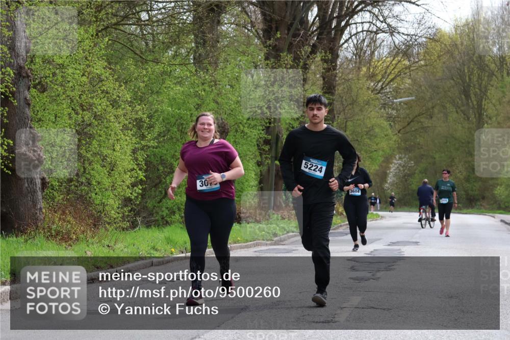 12.04.2026 - 45. Internationalen Wilhelmsburger Insellauf Yannick Fuchs http://msf.ph/oto/9500260 12.04.2026 13:17:08 Laufen 30, 5224, 3684, 409 meine-sportfotos.de