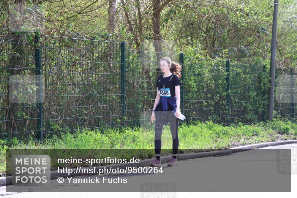 12.04.2026 - 45. Internationalen Wilhelmsburger Insellauf Yannick Fuchs http://msf.ph/oto/9500264 12.04.2026 11:10:35 Laufen 4668 meine-sportfotos.de