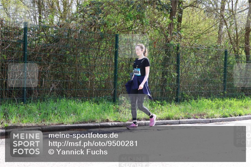 12.04.2026 - 45. Internationalen Wilhelmsburger Insellauf Yannick Fuchs http://msf.ph/oto/9500281 12.04.2026 11:10:37 Laufen 4668 meine-sportfotos.de