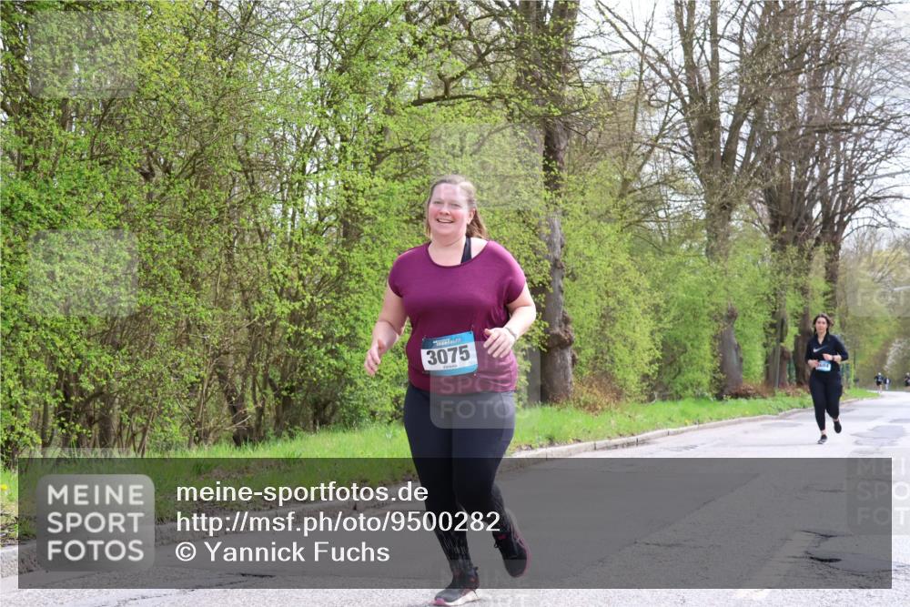 12.04.2026 - 45. Internationalen Wilhelmsburger Insellauf Yannick Fuchs http://msf.ph/oto/9500282 12.04.2026 13:17:11 Laufen 3075 meine-sportfotos.de