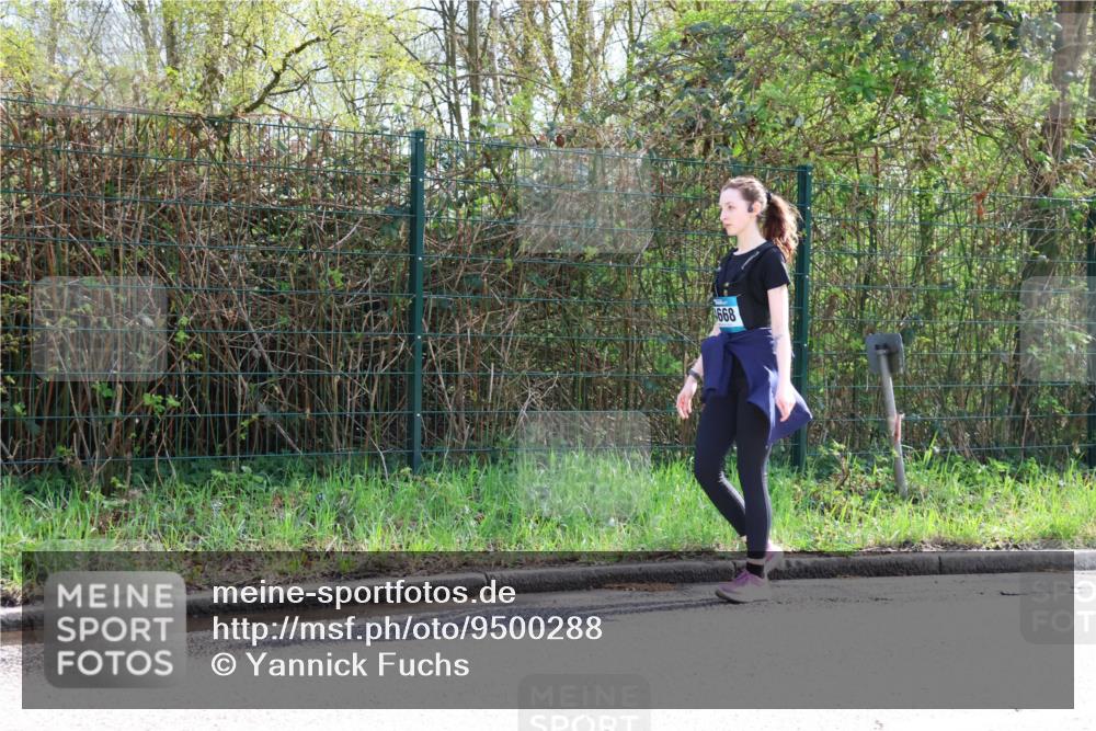 12.04.2026 - 45. Internationalen Wilhelmsburger Insellauf Yannick Fuchs http://msf.ph/oto/9500288 12.04.2026 11:10:37 Laufen 668 meine-sportfotos.de