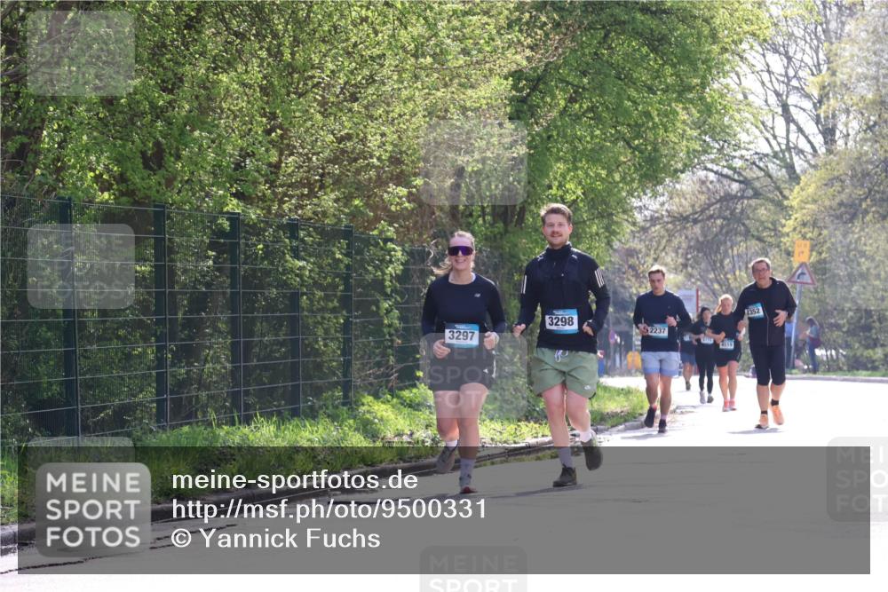 12.04.2026 - 45. Internationalen Wilhelmsburger Insellauf Yannick Fuchs http://msf.ph/oto/9500331 12.04.2026 11:10:53 Laufen 3297, 3298, 2237, 4519, 2352 meine-sportfotos.de