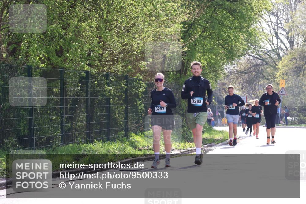 12.04.2026 - 45. Internationalen Wilhelmsburger Insellauf Yannick Fuchs http://msf.ph/oto/9500333 12.04.2026 11:10:54 Laufen 3297, 3298, 2237, 3774519 meine-sportfotos.de