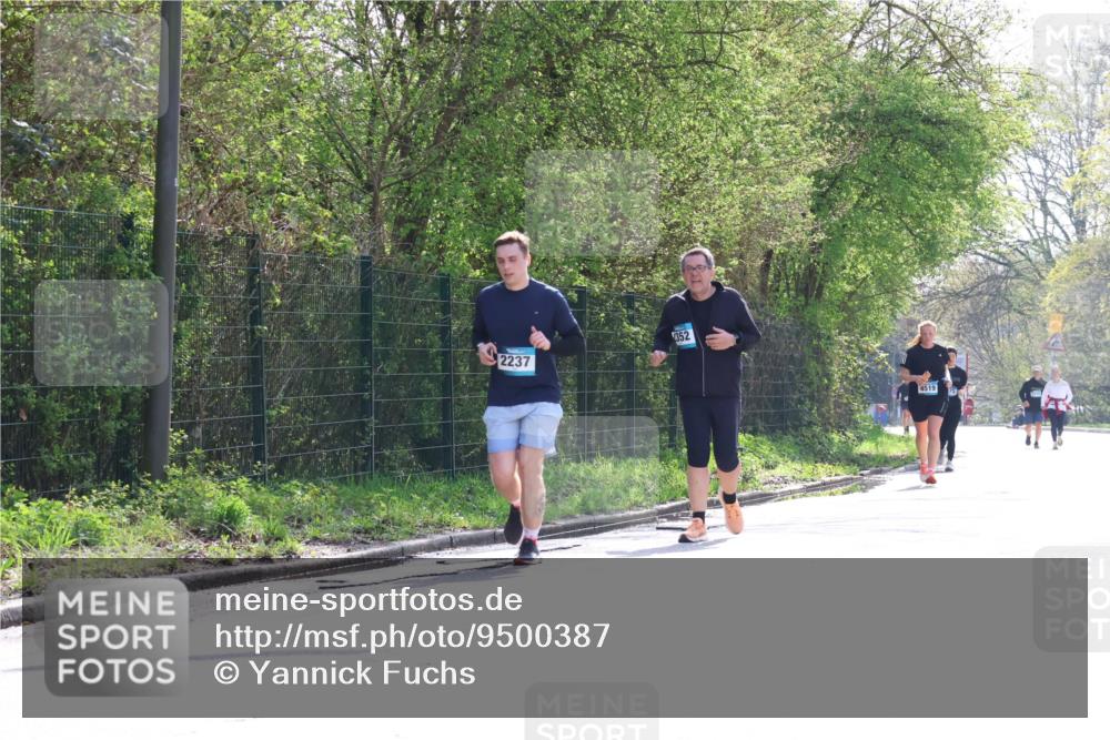 12.04.2026 - 45. Internationalen Wilhelmsburger Insellauf Yannick Fuchs http://msf.ph/oto/9500387 12.04.2026 11:11:03 Laufen 352, 2237, 4519 meine-sportfotos.de