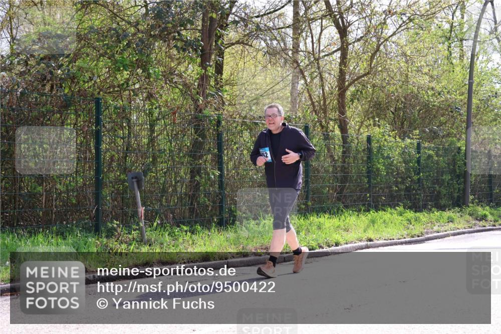 12.04.2026 - 45. Internationalen Wilhelmsburger Insellauf Yannick Fuchs http://msf.ph/oto/9500422 12.04.2026 11:11:09 Laufen 52 meine-sportfotos.de
