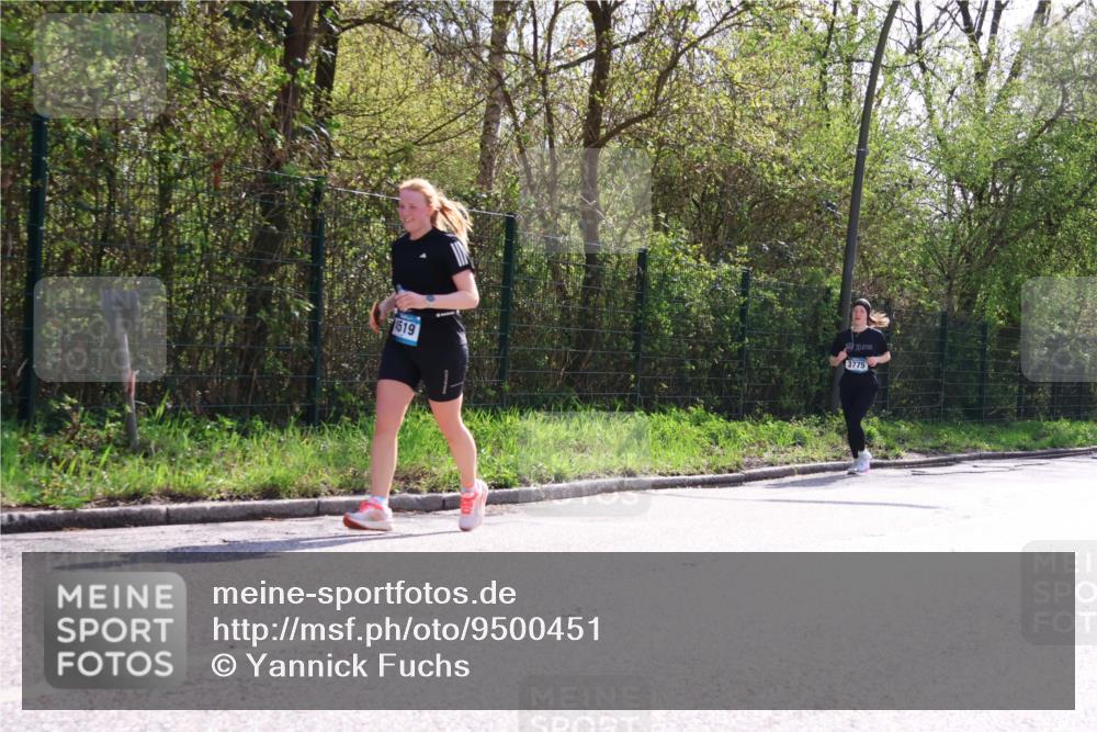 12.04.2026 - 45. Internationalen Wilhelmsburger Insellauf Yannick Fuchs http://msf.ph/oto/9500451 12.04.2026 11:11:15 Laufen 519, 3775 meine-sportfotos.de