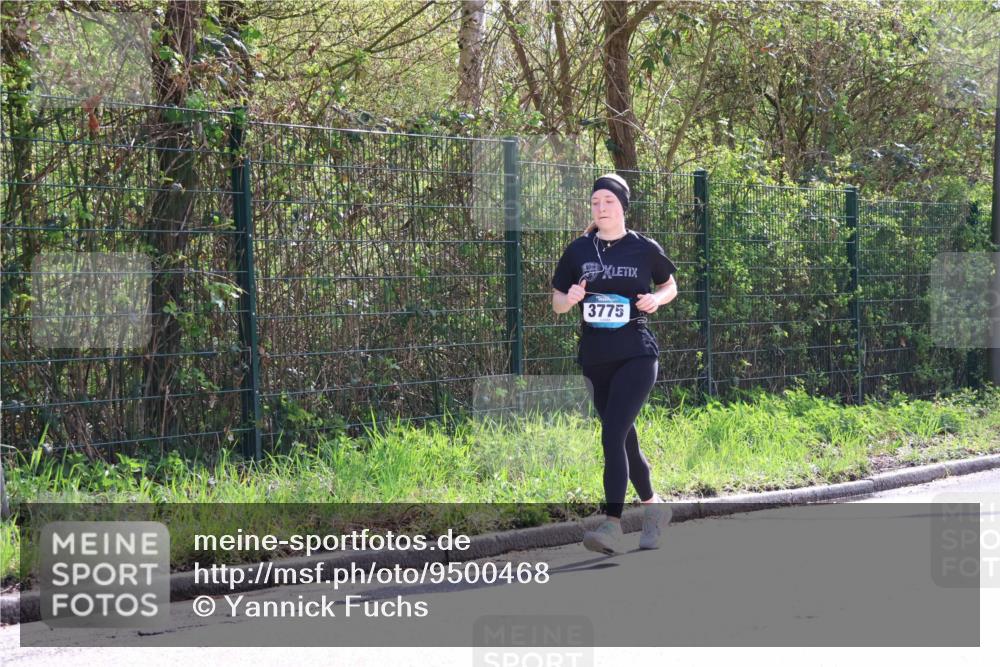 12.04.2026 - 45. Internationalen Wilhelmsburger Insellauf Yannick Fuchs http://msf.ph/oto/9500468 12.04.2026 11:11:17 Laufen 3775 meine-sportfotos.de