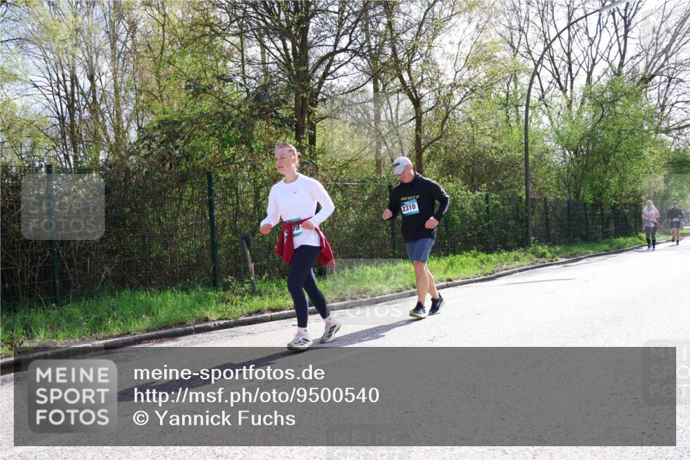 12.04.2026 - 45. Internationalen Wilhelmsburger Insellauf Yannick Fuchs http://msf.ph/oto/9500540 12.04.2026 11:11:31 Laufen 2310 meine-sportfotos.de