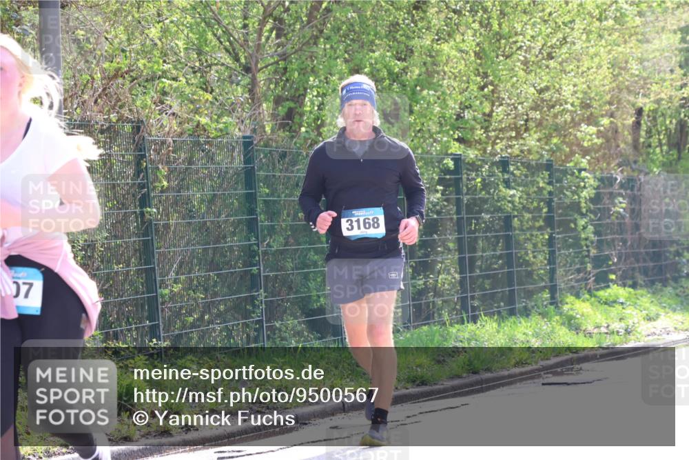 12.04.2026 - 45. Internationalen Wilhelmsburger Insellauf Yannick Fuchs http://msf.ph/oto/9500567 12.04.2026 11:11:37 Laufen 07, 3168 meine-sportfotos.de