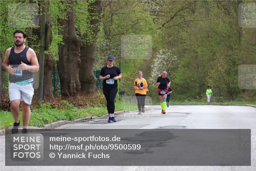 12.04.2026 - 45. Internationalen Wilhelmsburger Insellauf Yannick Fuchs http://msf.ph/oto/9500599 12.04.2026 13:18:44 Laufen 88, 4113, 3376 meine-sportfotos.de