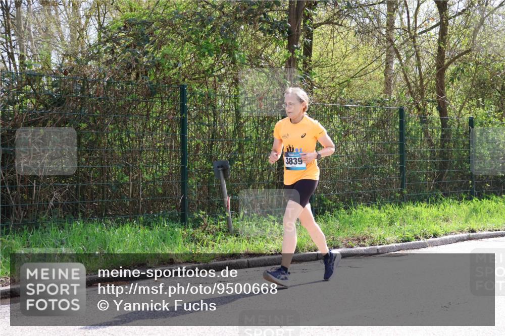 12.04.2026 - 45. Internationalen Wilhelmsburger Insellauf Yannick Fuchs http://msf.ph/oto/9500668 12.04.2026 11:12:09 Laufen 3839 meine-sportfotos.de