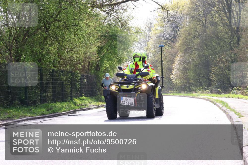 12.04.2026 - 45. Internationalen Wilhelmsburger Insellauf Yannick Fuchs http://msf.ph/oto/9500726 12.04.2026 11:12:24 Laufen 6148 meine-sportfotos.de