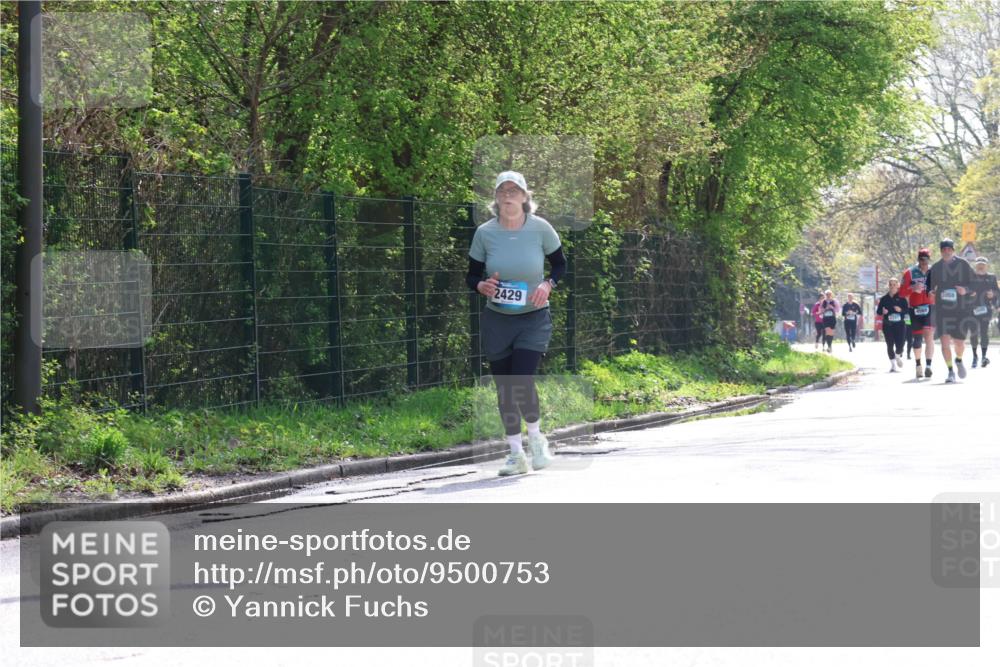 12.04.2026 - 45. Internationalen Wilhelmsburger Insellauf Yannick Fuchs http://msf.ph/oto/9500753 12.04.2026 11:12:28 Laufen 2429 meine-sportfotos.de