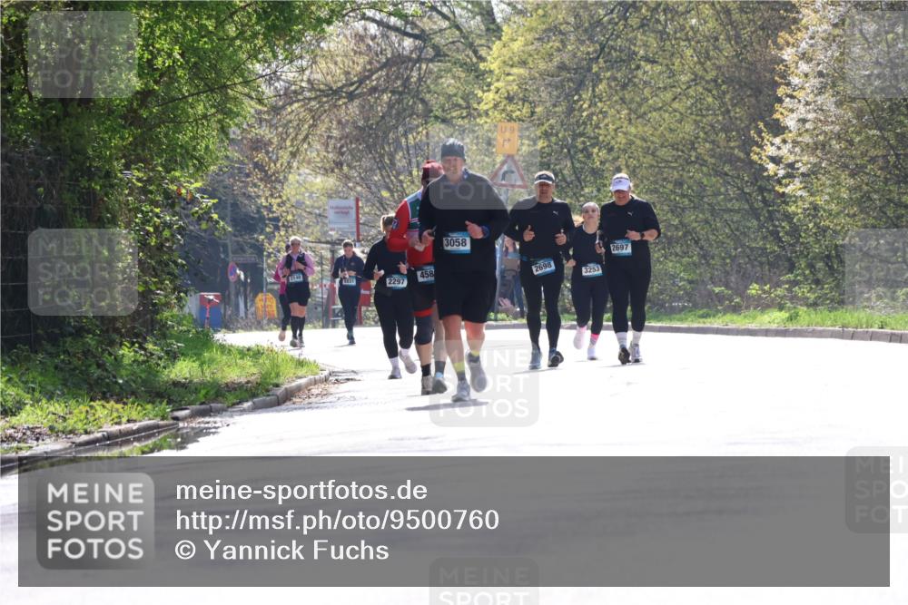 12.04.2026 - 45. Internationalen Wilhelmsburger Insellauf Yannick Fuchs http://msf.ph/oto/9500760 12.04.2026 11:12:30 Laufen 2140, 458, 5931, 2297, 3058, 9, 2697, 2698, 3253 meine-sportfotos.de