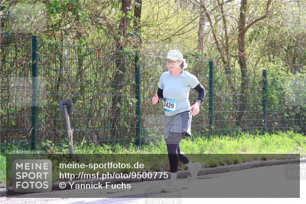 12.04.2026 - 45. Internationalen Wilhelmsburger Insellauf Yannick Fuchs http://msf.ph/oto/9500775 12.04.2026 11:12:33 Laufen 2429 meine-sportfotos.de