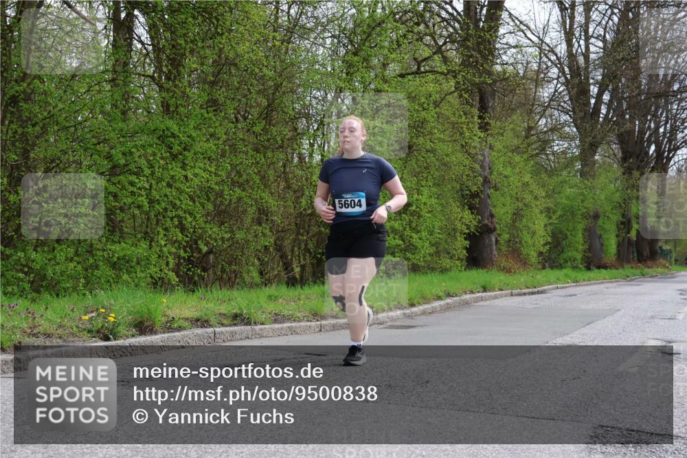 12.04.2026 - 45. Internationalen Wilhelmsburger Insellauf Yannick Fuchs http://msf.ph/oto/9500838 12.04.2026 13:20:14 Laufen 5604 meine-sportfotos.de