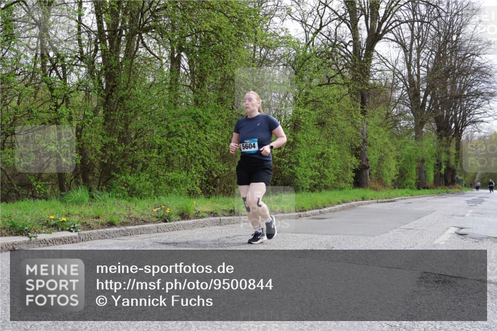 12.04.2026 - 45. Internationalen Wilhelmsburger Insellauf Yannick Fuchs http://msf.ph/oto/9500844 12.04.2026 13:20:14 Laufen 5604 meine-sportfotos.de