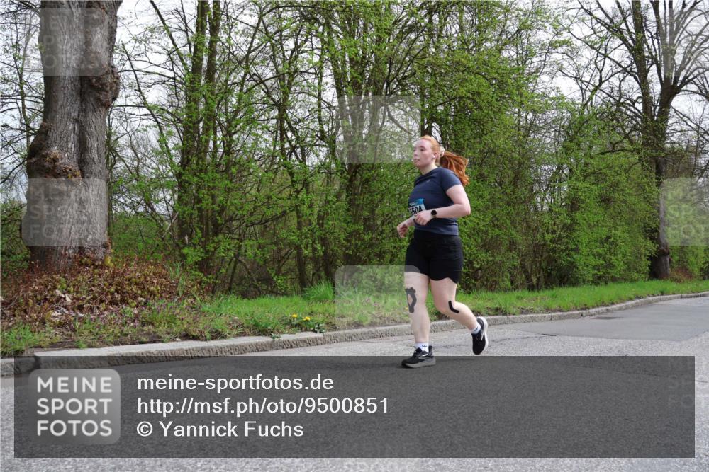 12.04.2026 - 45. Internationalen Wilhelmsburger Insellauf Yannick Fuchs http://msf.ph/oto/9500851 12.04.2026 13:20:15 Laufen 5604 meine-sportfotos.de