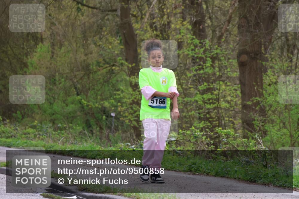 12.04.2026 - 45. Internationalen Wilhelmsburger Insellauf Yannick Fuchs http://msf.ph/oto/9500858 12.04.2026 13:20:20 Laufen 5166 meine-sportfotos.de