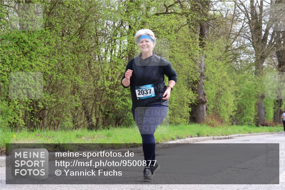 12.04.2026 - 45. Internationalen Wilhelmsburger Insellauf Yannick Fuchs http://msf.ph/oto/9500877 12.04.2026 13:20:38 Laufen 2037 meine-sportfotos.de