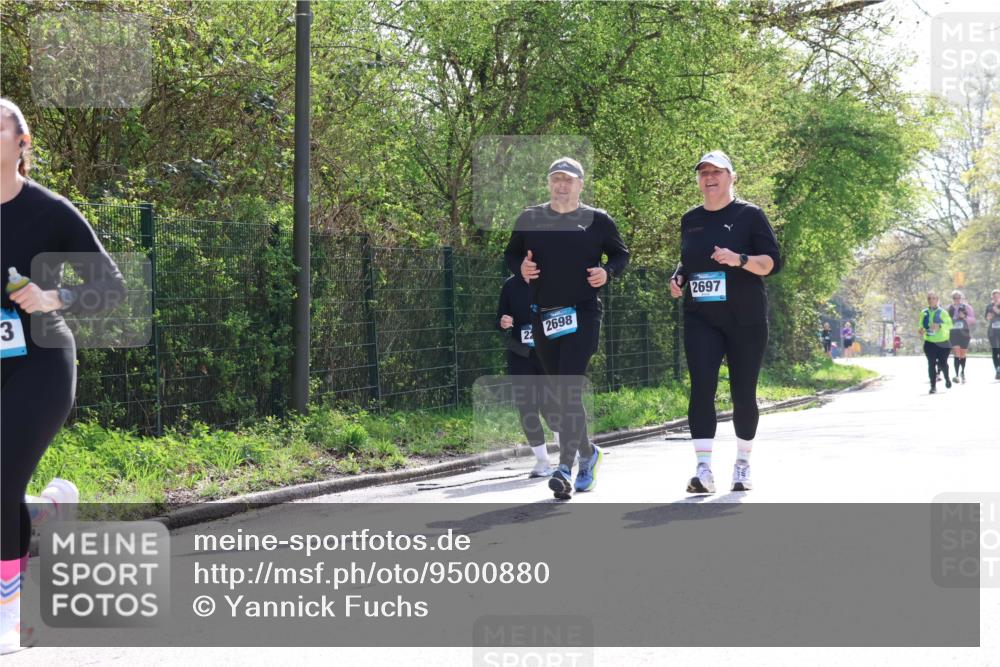 12.04.2026 - 45. Internationalen Wilhelmsburger Insellauf Yannick Fuchs http://msf.ph/oto/9500880 12.04.2026 11:12:49 Laufen 3, 22698, 2697 meine-sportfotos.de