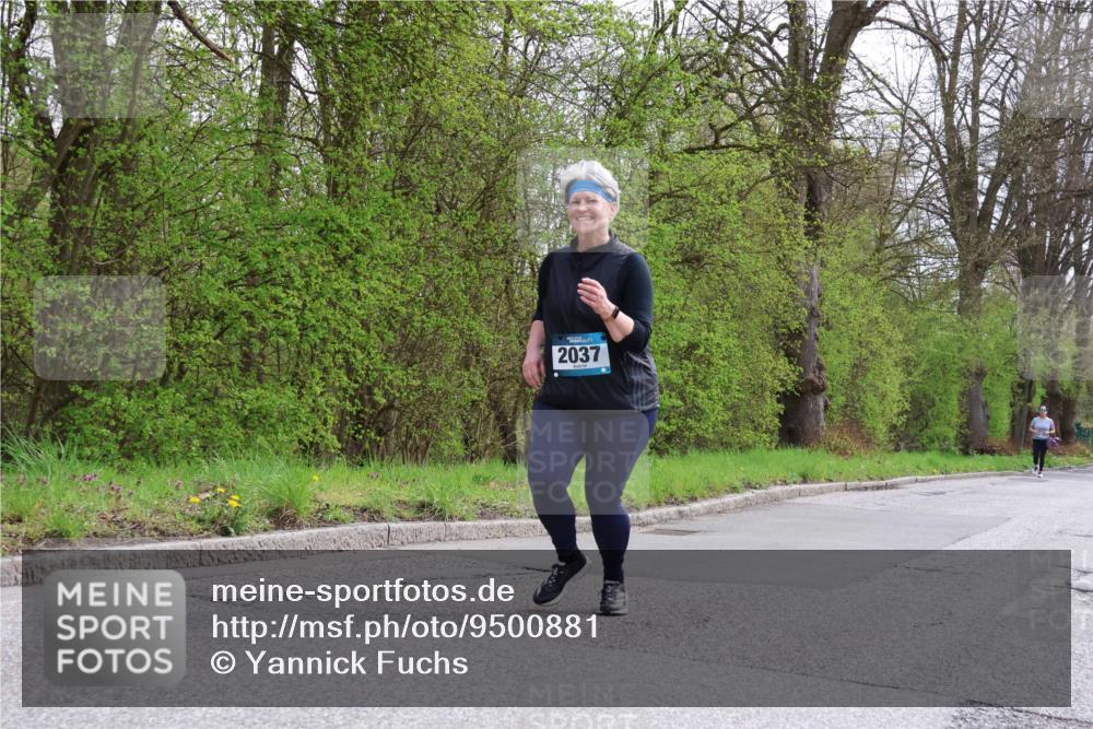 12.04.2026 - 45. Internationalen Wilhelmsburger Insellauf Yannick Fuchs http://msf.ph/oto/9500881 12.04.2026 13:20:38 Laufen 2037 meine-sportfotos.de
