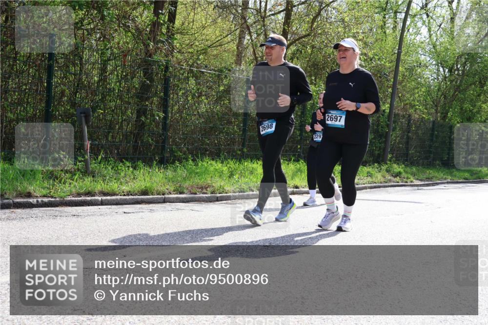 12.04.2026 - 45. Internationalen Wilhelmsburger Insellauf Yannick Fuchs http://msf.ph/oto/9500896 12.04.2026 11:12:52 Laufen 2698, 229, 2697 meine-sportfotos.de