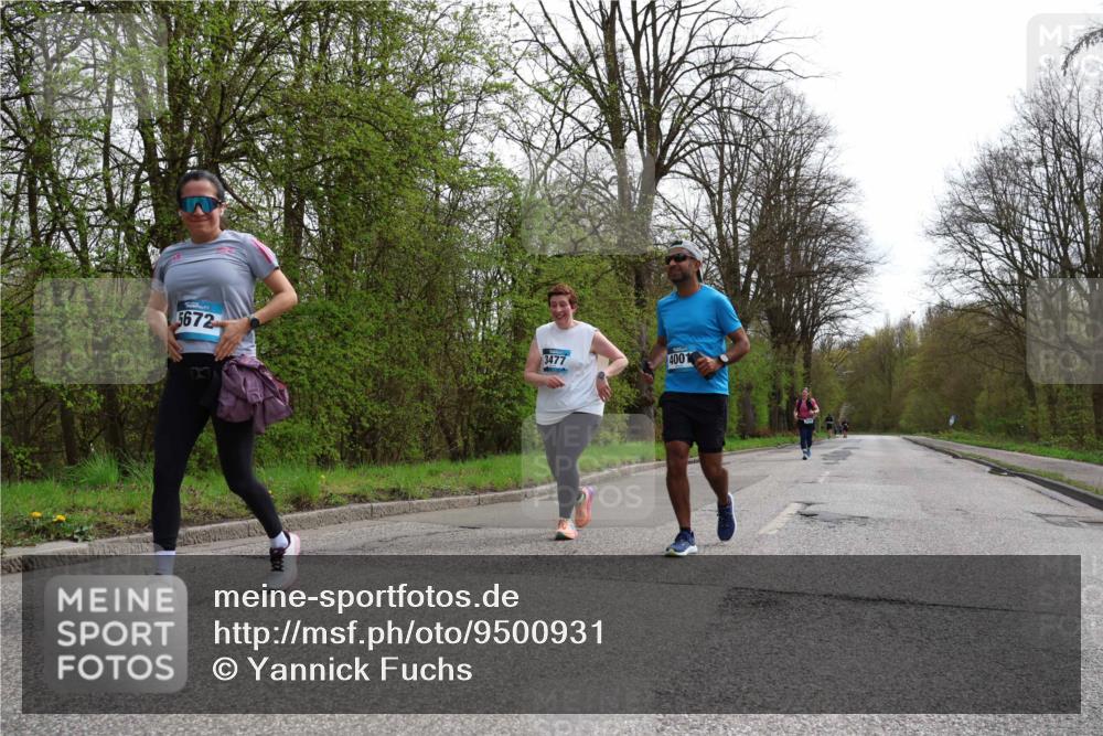 12.04.2026 - 45. Internationalen Wilhelmsburger Insellauf Yannick Fuchs http://msf.ph/oto/9500931 12.04.2026 13:20:54 Laufen 5672, 3477, 4001 meine-sportfotos.de