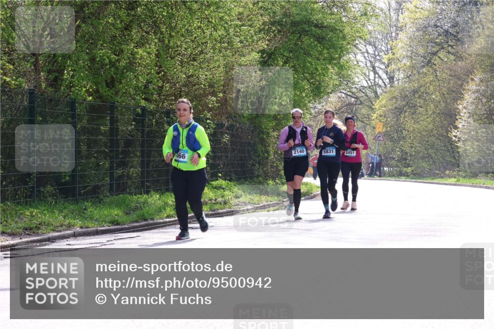 12.04.2026 - 45. Internationalen Wilhelmsburger Insellauf Yannick Fuchs http://msf.ph/oto/9500942 12.04.2026 11:12:58 Laufen 2140, 5831, 3451, 066 meine-sportfotos.de
