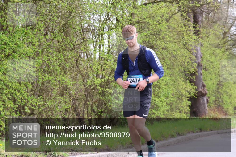 12.04.2026 - 45. Internationalen Wilhelmsburger Insellauf Yannick Fuchs http://msf.ph/oto/9500979 12.04.2026 13:21:27 Laufen 2474 meine-sportfotos.de