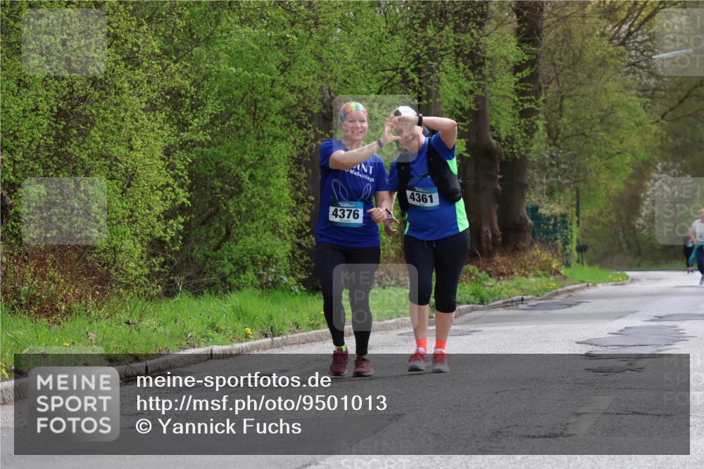 12.04.2026 - 45. Internationalen Wilhelmsburger Insellauf Yannick Fuchs http://msf.ph/oto/9501013 12.04.2026 13:21:54 Laufen 4361, 4376 meine-sportfotos.de