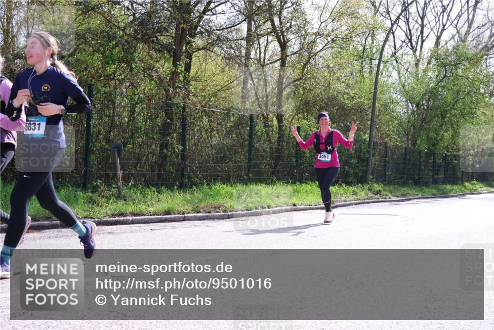 12.04.2026 - 45. Internationalen Wilhelmsburger Insellauf Yannick Fuchs http://msf.ph/oto/9501016 12.04.2026 11:13:07 Laufen 5831, 3451 meine-sportfotos.de