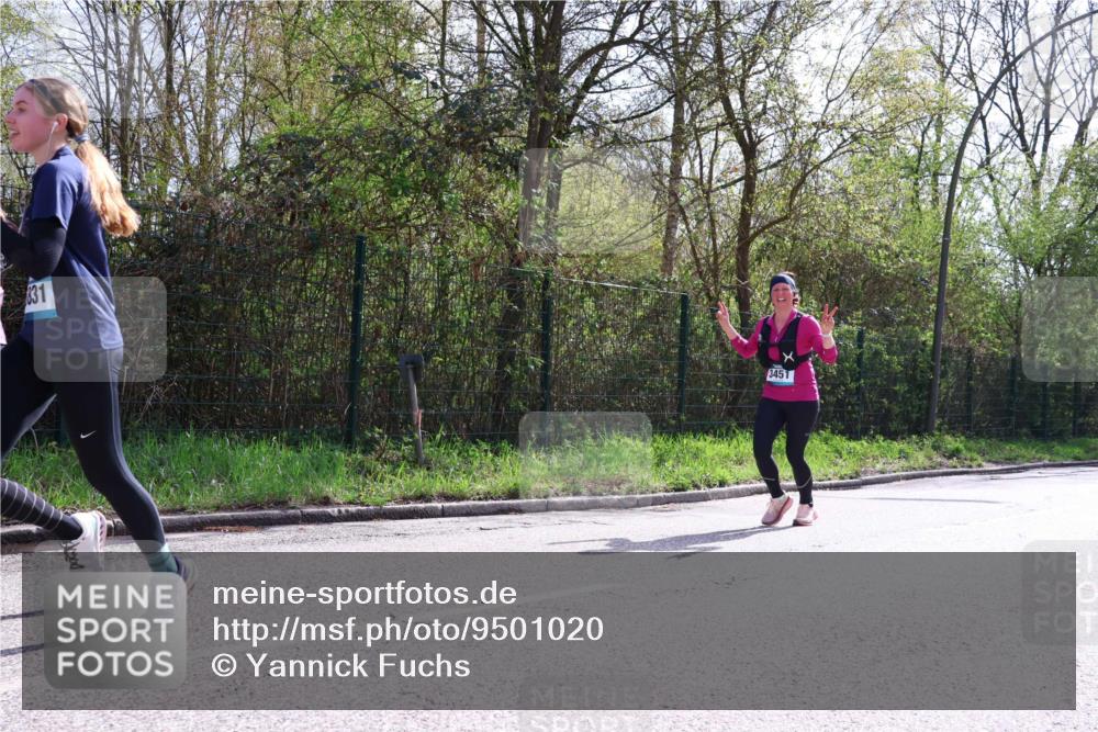 12.04.2026 - 45. Internationalen Wilhelmsburger Insellauf Yannick Fuchs http://msf.ph/oto/9501020 12.04.2026 11:13:07 Laufen 31, 3451 meine-sportfotos.de