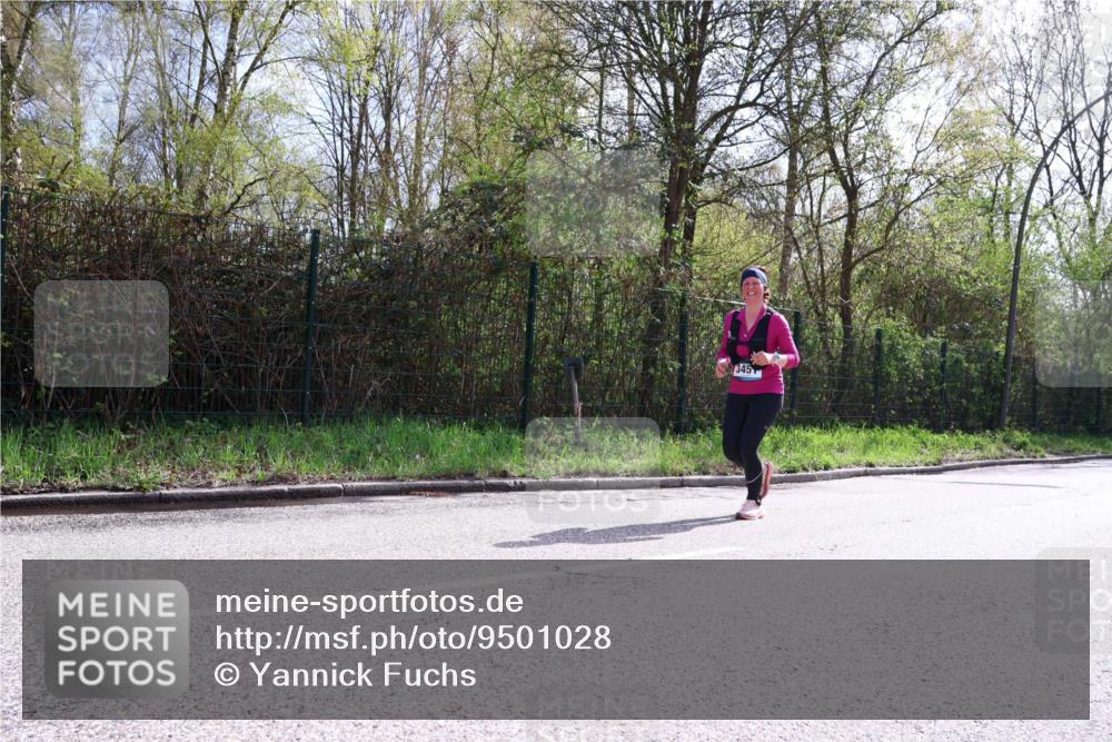 12.04.2026 - 45. Internationalen Wilhelmsburger Insellauf Yannick Fuchs http://msf.ph/oto/9501028 12.04.2026 11:13:08 Laufen 345 meine-sportfotos.de
