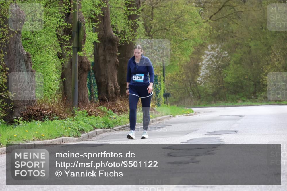 12.04.2026 - 45. Internationalen Wilhelmsburger Insellauf Yannick Fuchs http://msf.ph/oto/9501122 12.04.2026 13:24:45 Laufen 2426 meine-sportfotos.de