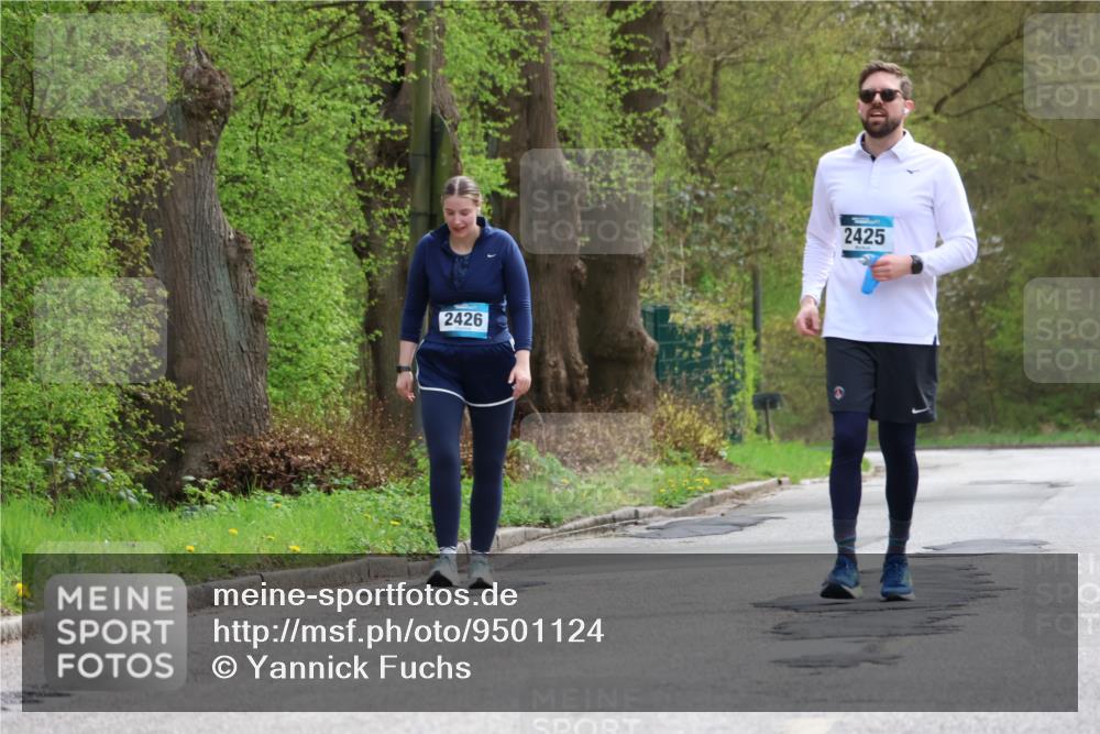 12.04.2026 - 45. Internationalen Wilhelmsburger Insellauf Yannick Fuchs http://msf.ph/oto/9501124 12.04.2026 13:24:48 Laufen 2426, 2425 meine-sportfotos.de