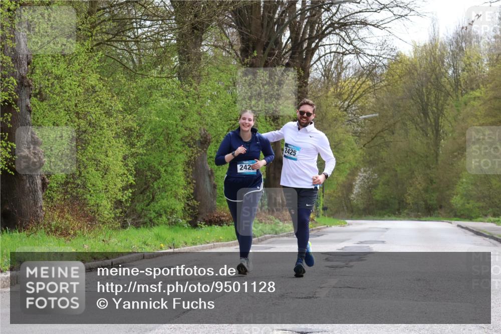 12.04.2026 - 45. Internationalen Wilhelmsburger Insellauf Yannick Fuchs http://msf.ph/oto/9501128 12.04.2026 13:24:54 Laufen 242, 2425 meine-sportfotos.de